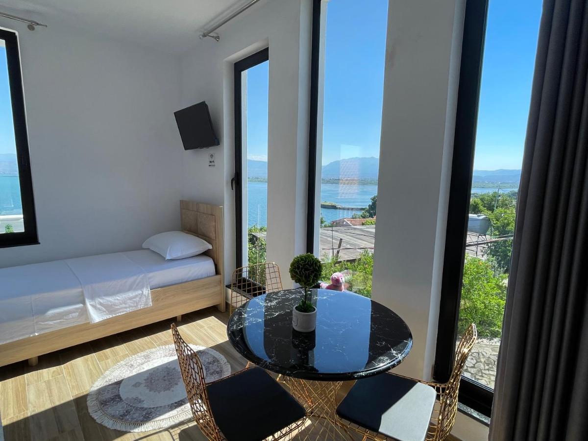 Four Generation Hotel Shiroka Экстерьер фото