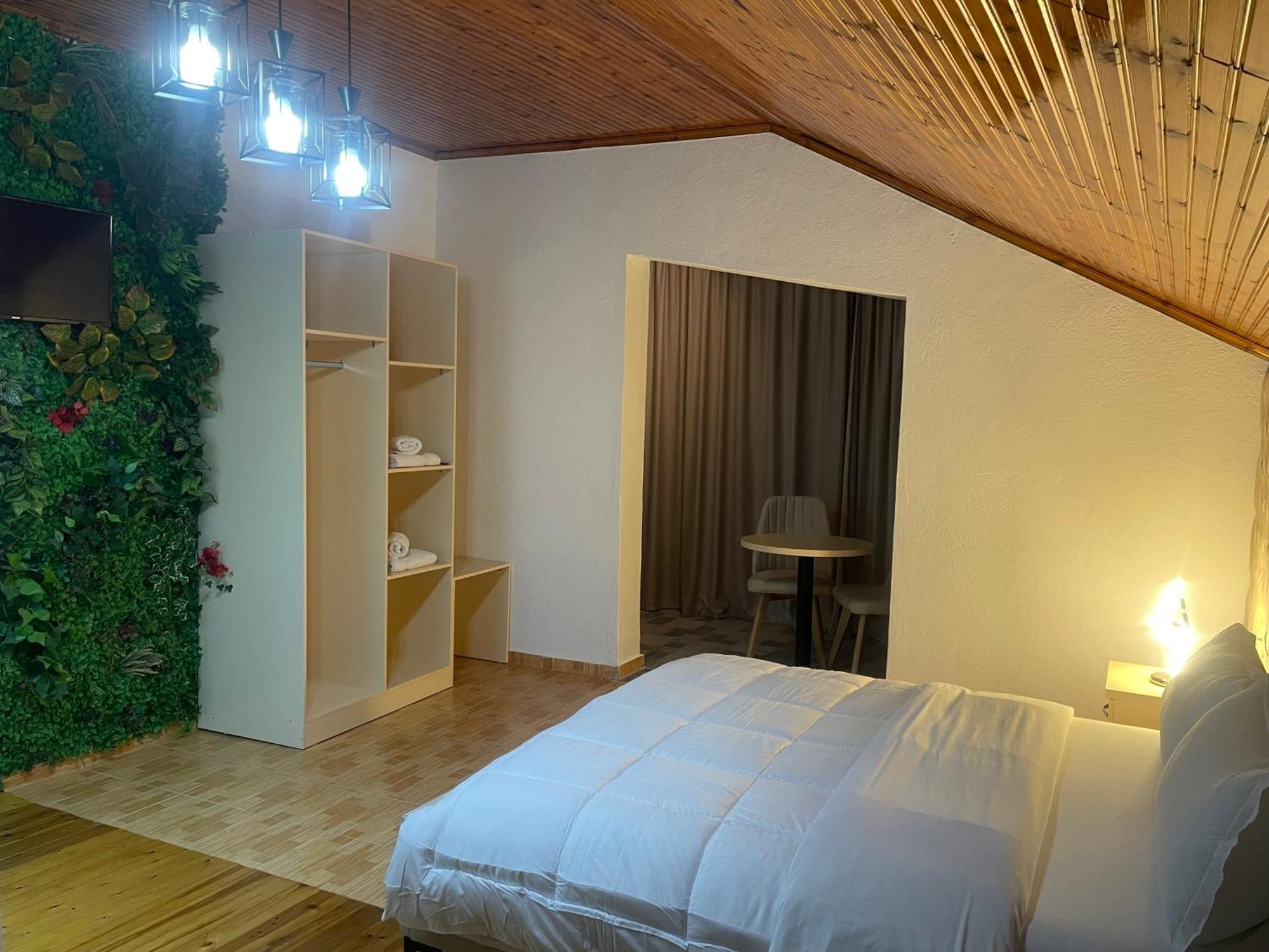 Four Generation Hotel Shiroka Экстерьер фото